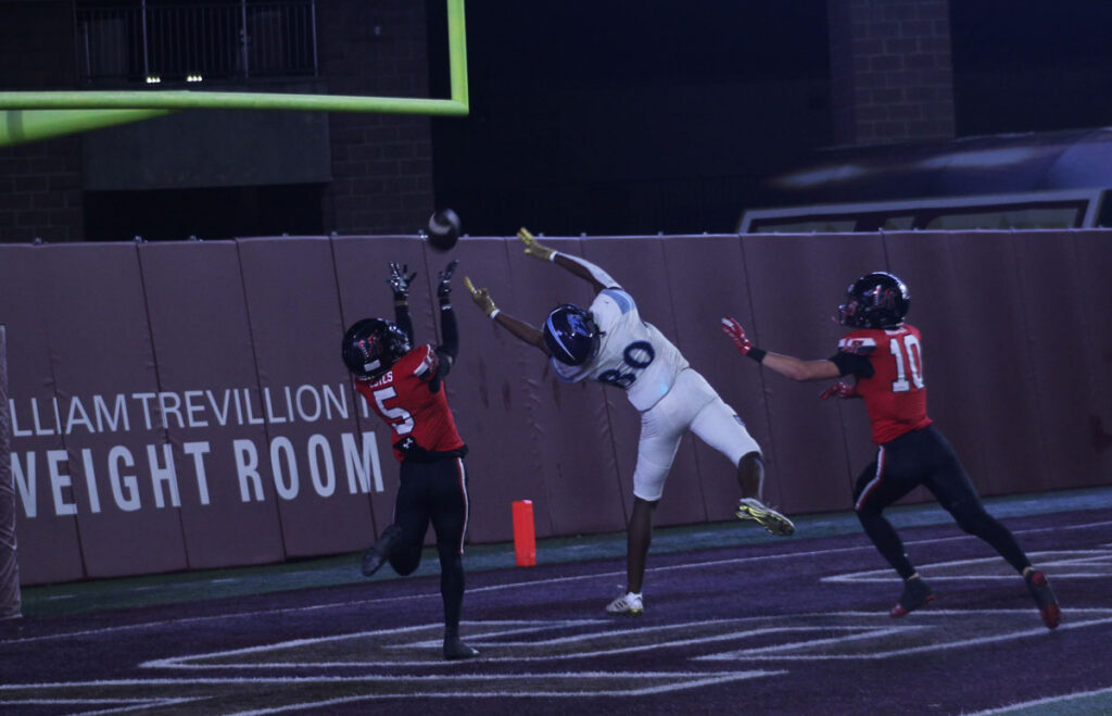 Austin Lake Travis vs San Antonio Johnson - Steve Thomas